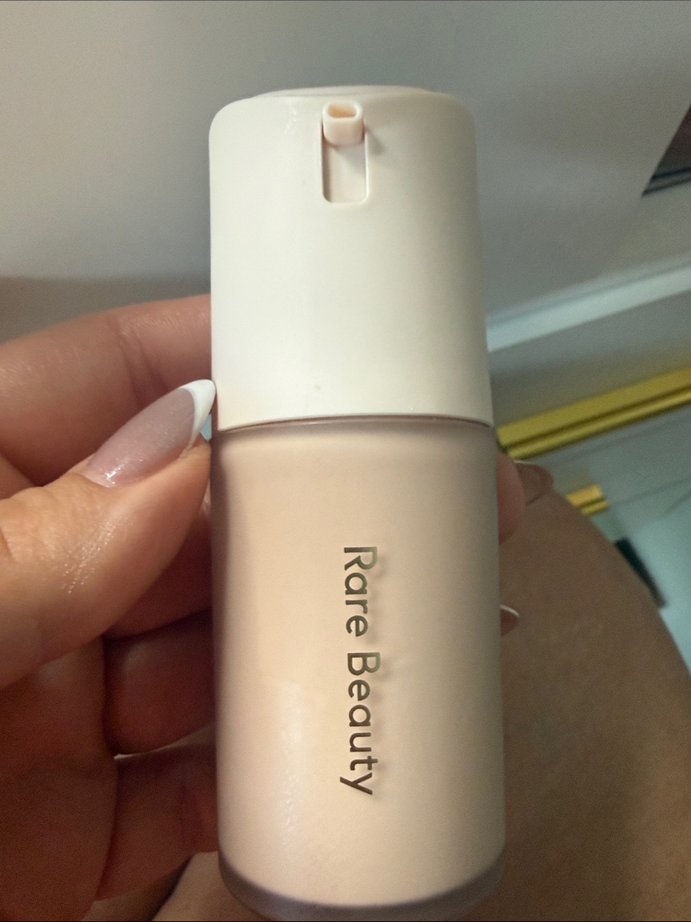 Rare Beauty Liquid Foundation - unused shade 6